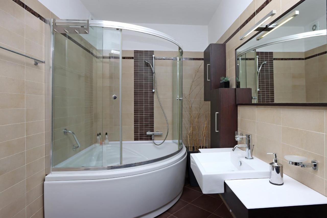 Starry Night - Smart Tv, Extra Big Bed, Big Bathtub, Private Parking, Sea View, Wifi, 2Bedrooms Volosko Extérieur photo