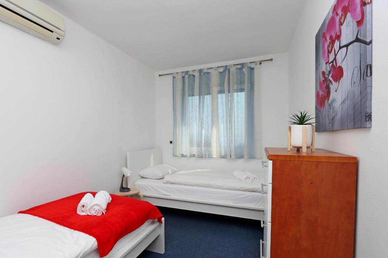 Starry Night - Smart Tv, Extra Big Bed, Big Bathtub, Private Parking, Sea View, Wifi, 2Bedrooms Volosko Extérieur photo