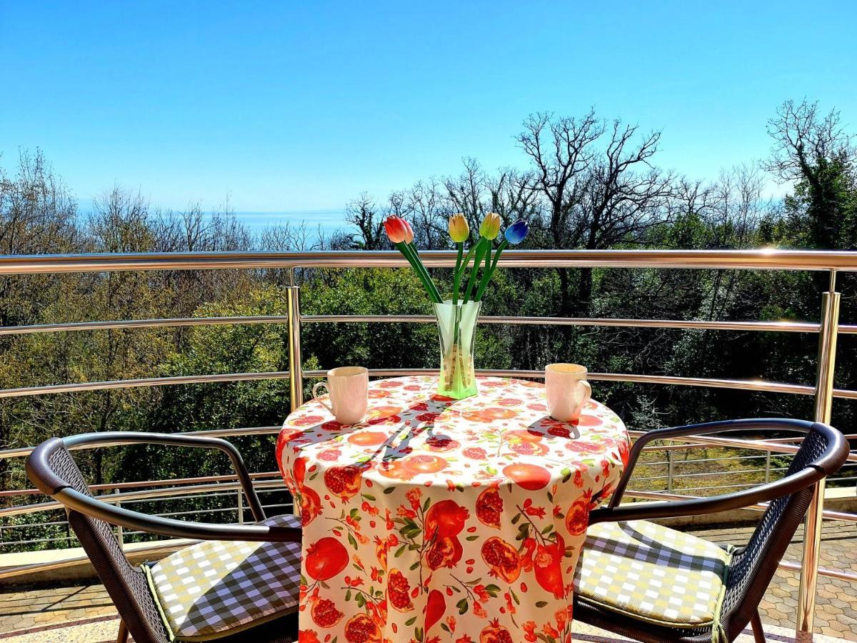 Starry Night - Smart Tv, Extra Big Bed, Big Bathtub, Private Parking, Sea View, Wifi, 2Bedrooms Volosko Extérieur photo